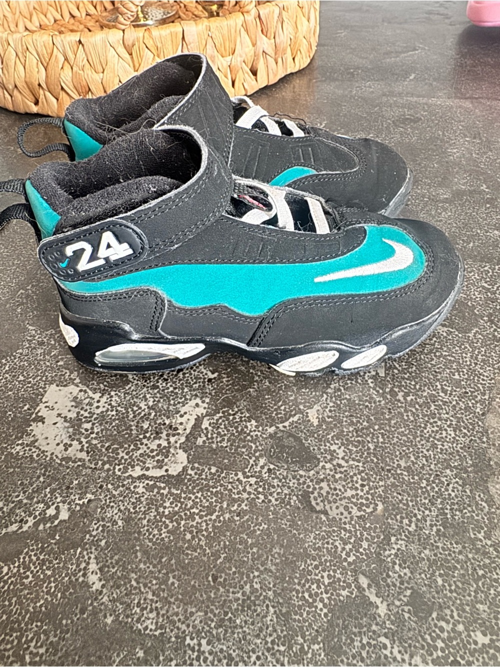 Air Max Griffey Nike Kids High-Top Sneakers in Teal & Black